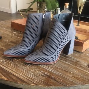 Vince Camuto Levesna Bootie